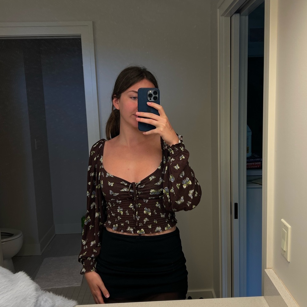Urban Outfitters Brown Butterfly Long Sleeve; size S